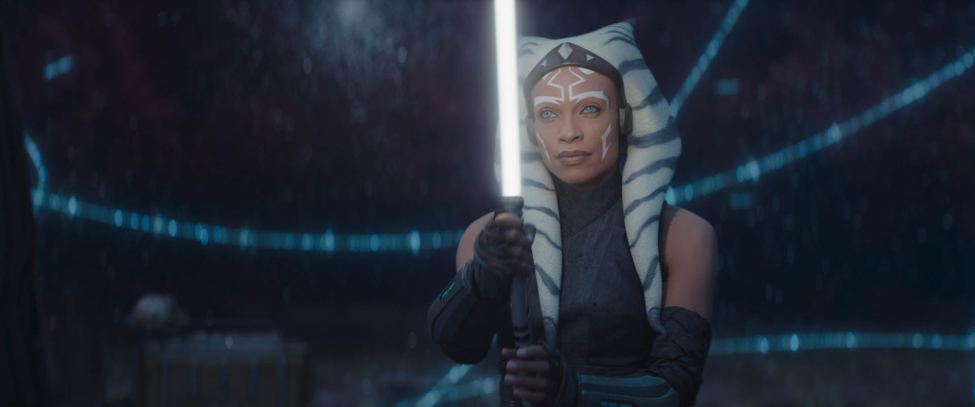 Ahsoka Tano (Rosario Dawson) in Lucasfilm's STAR WARS: AHSOKA, exclusively on Disney+. ©2023 Lucasfilm Ltd. & TM. All Rights Reserved.