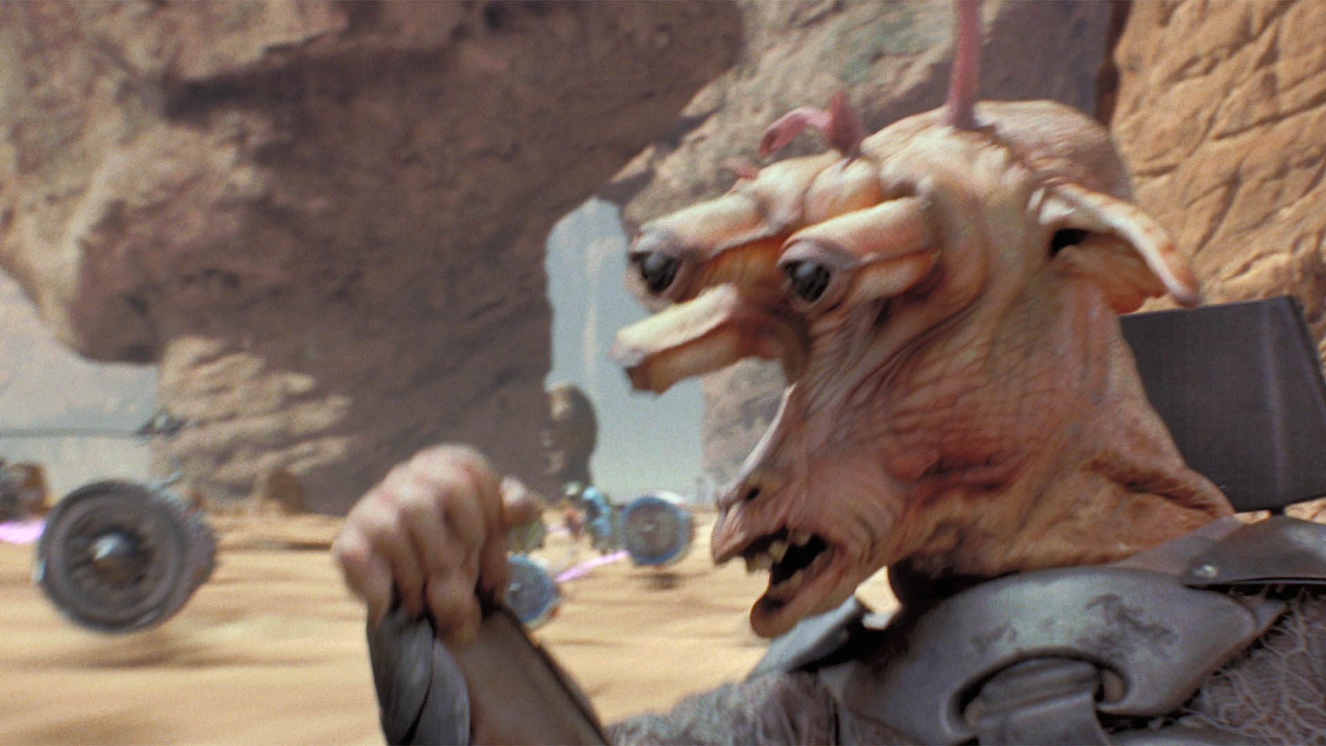 Mawhonic in The Phantom Menace podrace