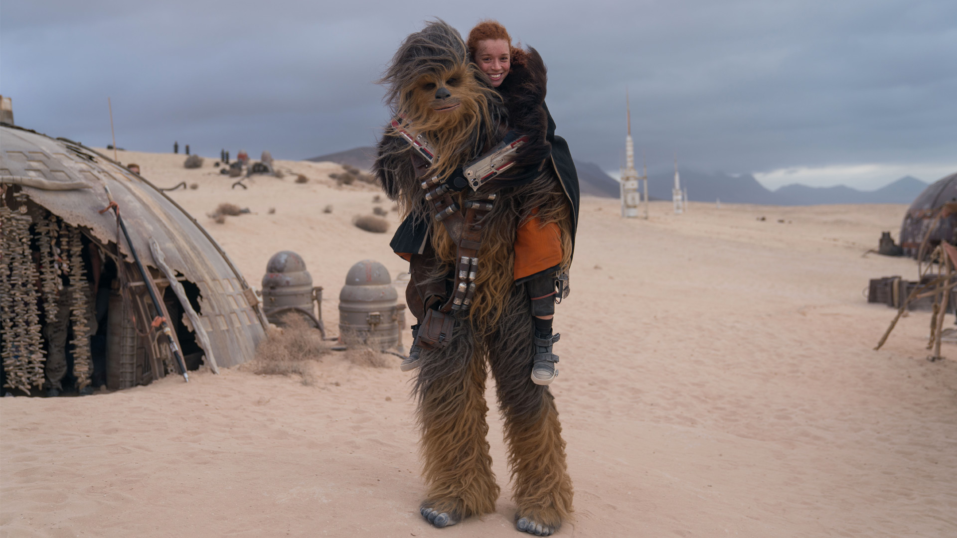 Erin Kelleyman, in costume as the marauder Enfys Nest, jumped on Joonas Suotamo’s back