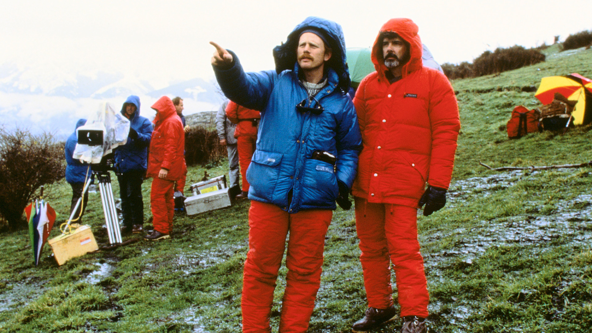 Ron Howard and George Lucas on the set of Willow