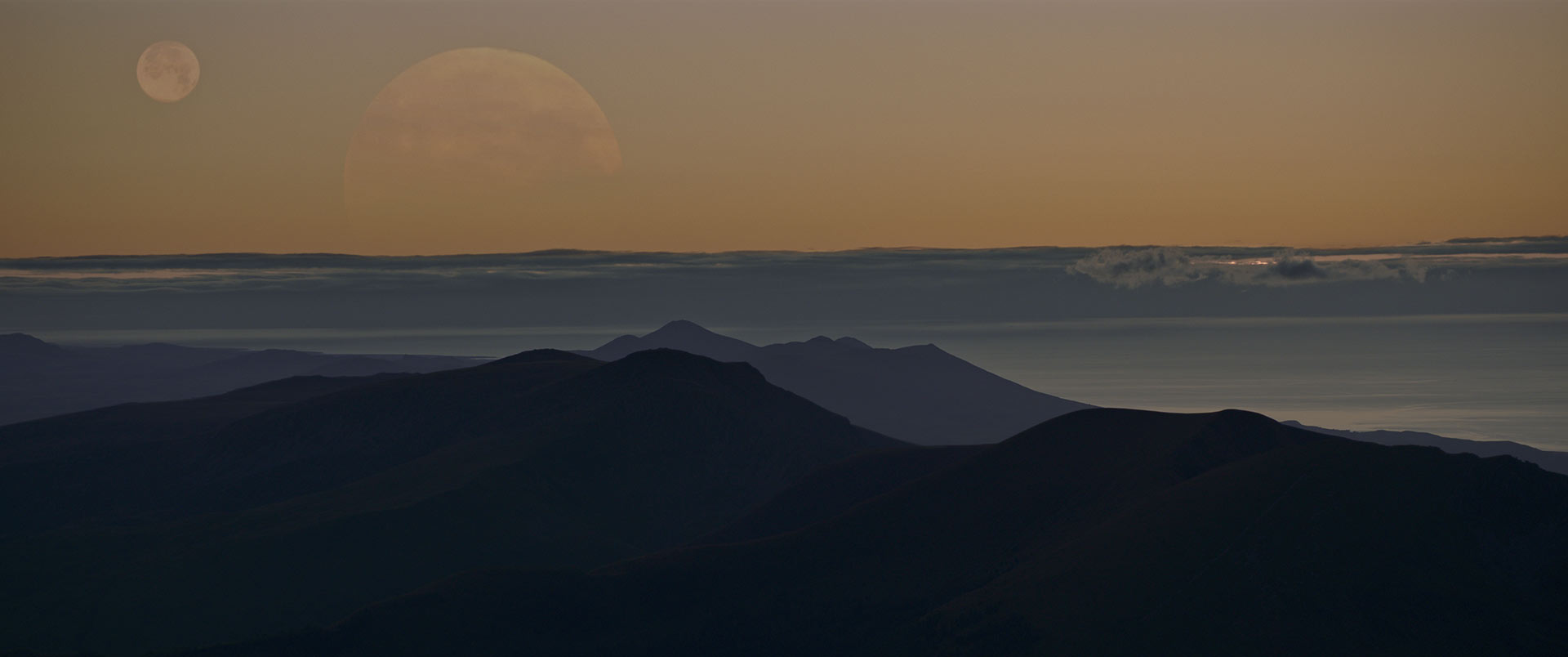 The world of Andowyne has, at least, two moons.